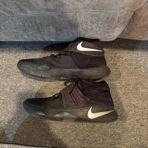 Nike Kyrie 2 Black and Red Speckled High-Top Sneakers Men’s 12